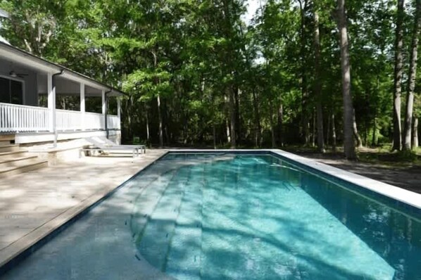 Pool - Pool+Pickleball+Grill+Fire Pit+Deck+Minutes to RT (Round Top)