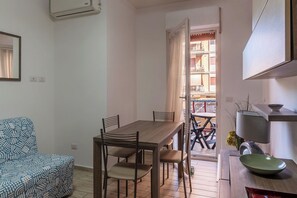 Standard Apartment, Balcony | Living area - JOIVY Flat with access to central Rome (Rome)