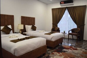 Twin Room | Free WiFi - Ali Country Club and Resort (Swat)