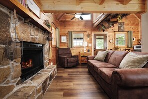 TV, fireplace - Silver Moon is an adorable one bedroom, two story cabin for 2 with a mtn view! (Gatlinburg)