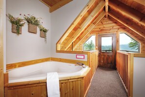 Interior - Silver Moon is an adorable one bedroom, two story cabin for 2 with a mtn view! (Gatlinburg)