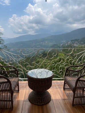 Mountain view - VITS Kunjham Retreat (Gangtok)