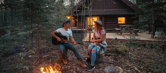 Cozy Log Cabin with Spa - 3 min of Tremblant