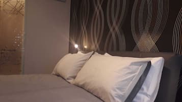 Panoramic Penthouse | Egyptian cotton sheets, premium bedding, down comforters