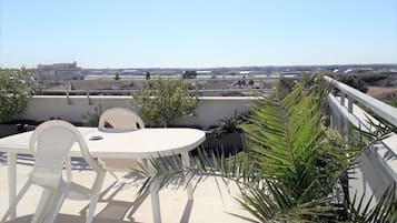 Panoramic Penthouse | Terrace/patio