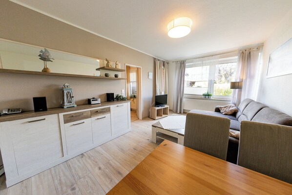 Smart TV - "Deichwind" - your retreat at the Deichkieker guesthouse - pets allowed (Wangerland)