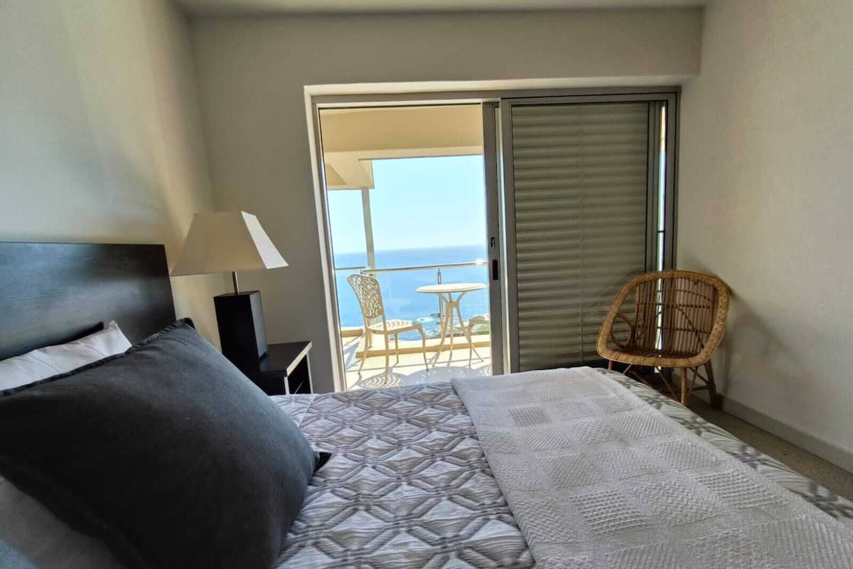 In-room safe, iron/ironing board, free WiFi