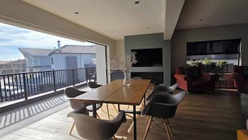 House, 2 Bedrooms, Smoking, Balcony | Balcony