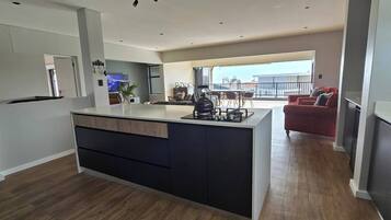 House, 2 Bedrooms, Smoking, Balcony | Interior