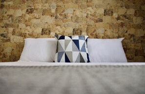 Deluxe-huone | Untuvapeitot, ilmainen Wi-Fi, vuodevaatteet