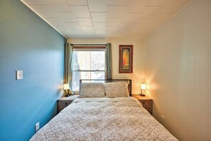 4 bedrooms, travel cot, free WiFi - 4 Bed/1 Bath - 2 blocks to town! (Buena Vista)