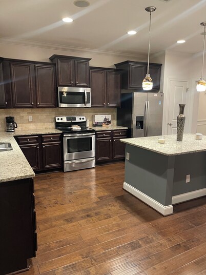 Charming 4-bedroom house with WiFi near Shaw Airforce and Downtown Sumter