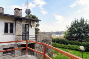 Villa, vue sur le lac | Terrasse/patio