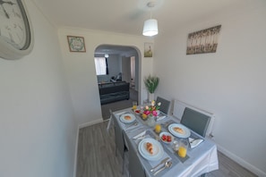 House | Dining