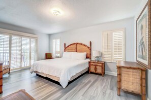 4 bedrooms, WiFi, bed sheets - 3602 Fantastic 4BD Townhouse For Family Vacation (Davenport)