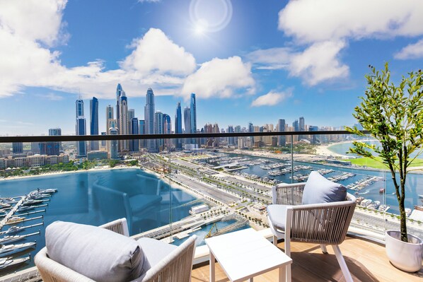 Apartment | Balcony view - LUX The Marina Vista Beachfront Suite 2 (Dubai)