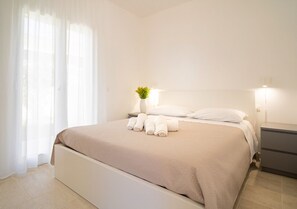 2 chambres, fer et planche à repasser, lit parapluie, Wi-Fi