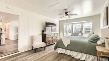 2 makuuhuonetta, silitysrauta/-lauta, vauvan matkasänky, Wi-Fi