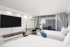 Iron/ironing board, free WiFi, bed sheets