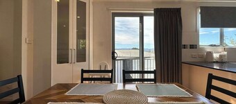 Tasman Tranquility - close to City & Airport