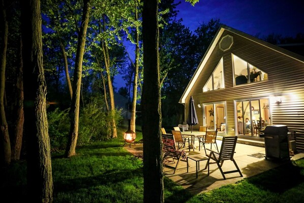 屋外ダイニングエリア