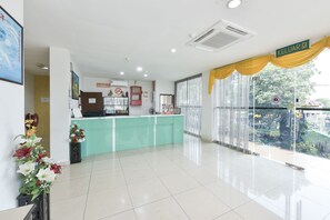 Reception - Hotel O Melaka near AEON Shopping Centre formerly Formosa (Malacca City)
