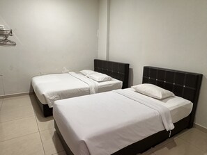 Economy Studio Suite | Free WiFi, bed sheets