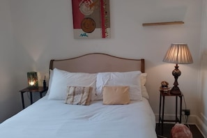Apartment | 1 bedroom, iron/ironing board, free WiFi, bed sheets - 1br - Sleeps 4 - Central London - ws 99-100 (London)
