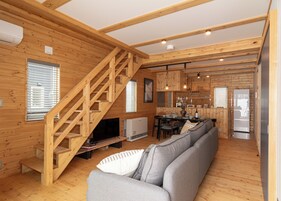 Refrigerador, microondas, placa de cocina, lavavajillas