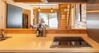 Creekside Chalets Hakuba
