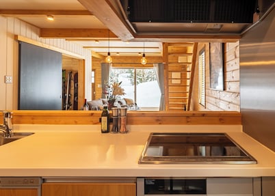 Creekside Chalets Hakuba