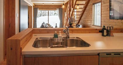 Creekside Chalets Hakuba