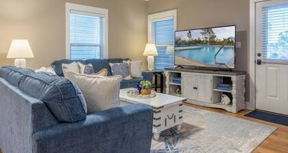 Book Today for a Great GetAway! Pet Friendly~3 Bedrooms~ Near Beach