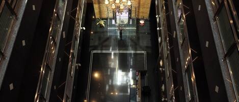 تفاصيل الفندق من الداخل