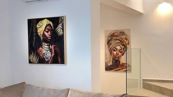 42-Zoll-Smart-TV mit Kabelempfang