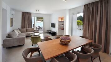 42-Zoll-Smart-TV mit Kabelempfang