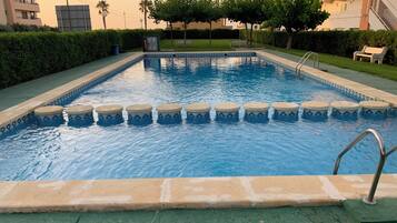 Apartemen, 2 kamar tidur, teras, pemandangan kota | Kolam renang | Kolam renang outdoor