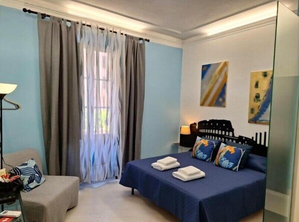 Free WiFi - Re di Roma nice rooms (Rome)