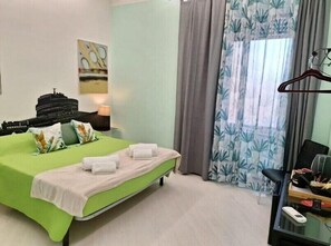 Free WiFi - Re di Roma nice rooms (Rome)