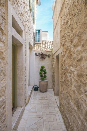 Exterior detail - The Stone House Croatia (Zaton)