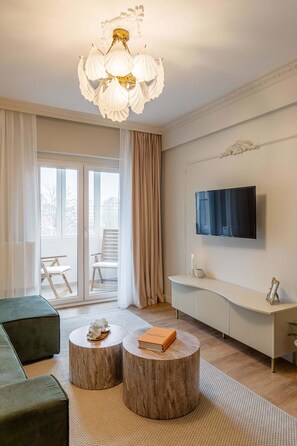 Apartment | 1 bedroom, Internet - Maison Elysee - An Elegant Apartment in Piata Romana (Bucharest)