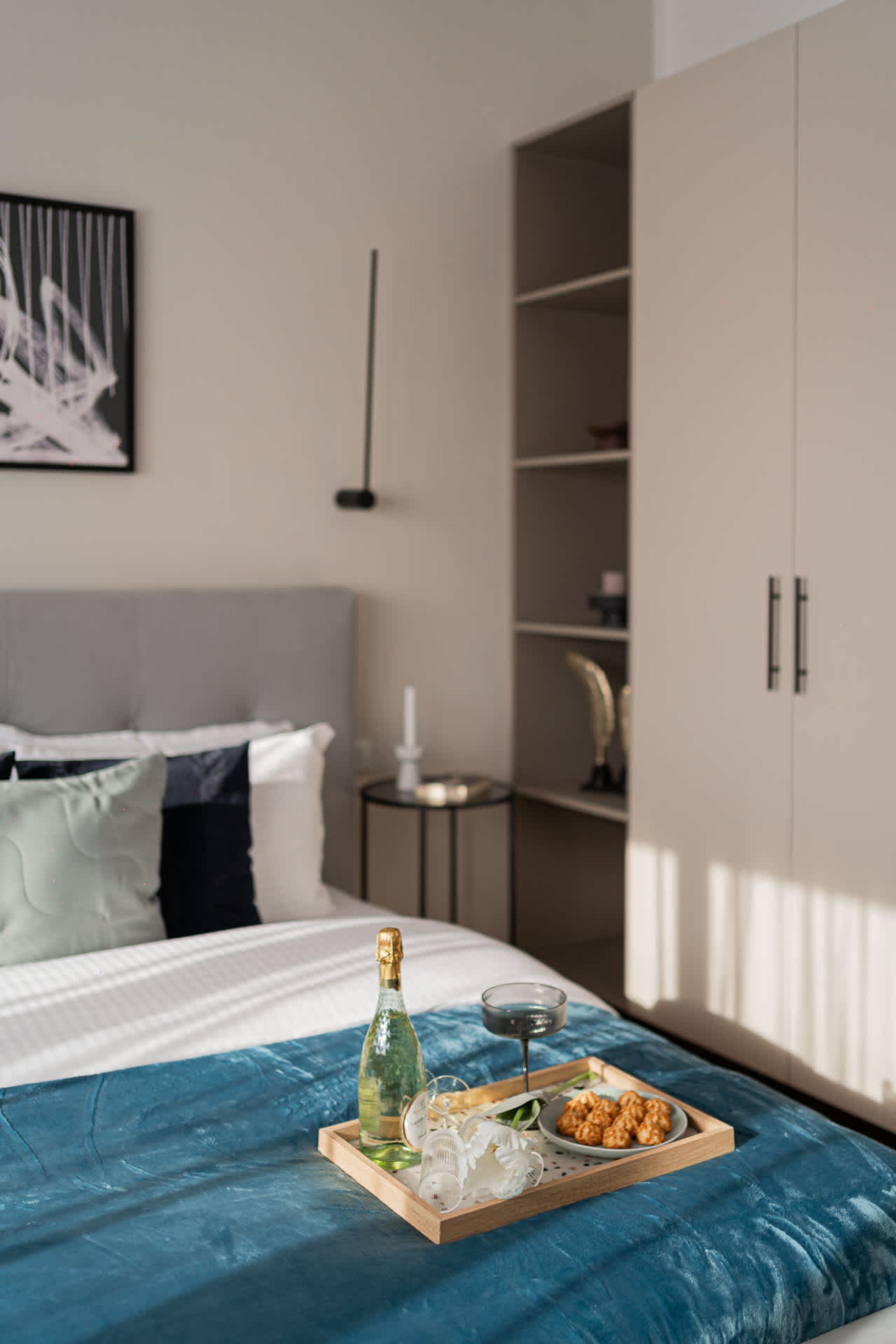 apartman | 3 hálószoba és íróasztal