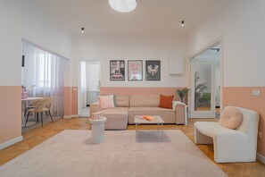 アパートメント | 3 室のベッドルーム、デスク