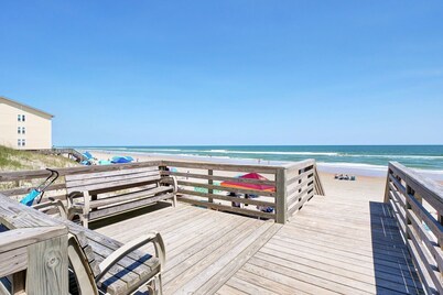 2 Bedroom Oceanfront Getaway at Surf Condos