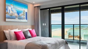 Estúdio premium, 1 cama de casal, vista parcial para o mar | 1 quarto, Wi-Fi de cortesia, roupa de cama