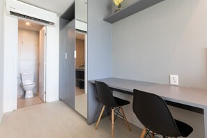 Premium Studio, 1 Double Bed, Partial Sea View | Interior - Art Studio Housi Salvador by Carpediem (Salvador)