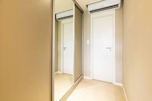 Exclusive Triple Room | Interior