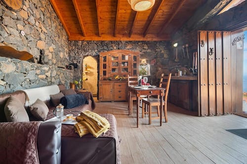 House | Living room