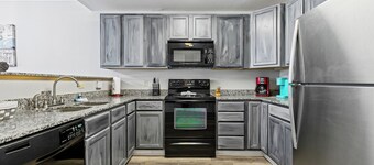 Eagles Landing 1BR Heaven