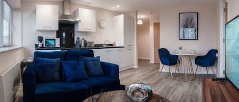 Téléviseur, bureau